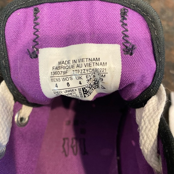 Converse - Picture 6 of 6